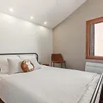 Maison De